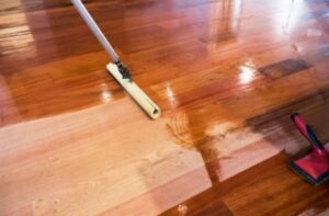 Can You Use White Vinegar on Hardwood Floors? The Truth About This Common Cleaning Hack