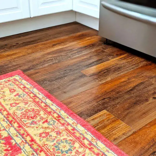 Laminate: Water-Resistant and Stylish Flooring