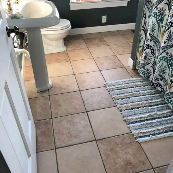 Refreshed Tile Grout