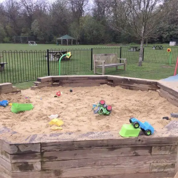Build a Sandbox Kingdom