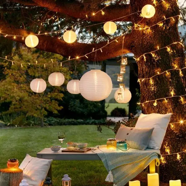 Floating Lanterns for a Magical Atmosphere