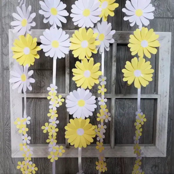 Create a Daisy Chain from Paper or Felt