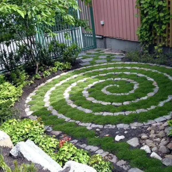 Create a Labyrinth Design for Meditation Walks