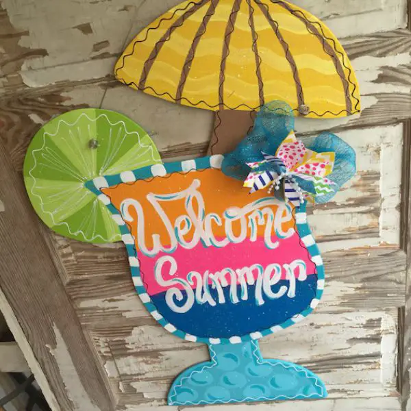 Create a Mini Beach Umbrella Door Hanger from Paper