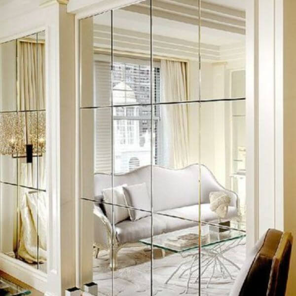 Decorative Mirrors for Visual Expansion