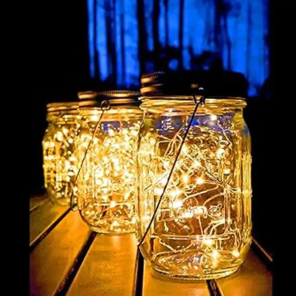 Fairy Lights in Mason Jars Brighten Nooks