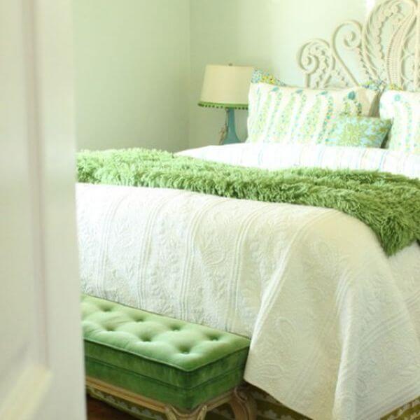 Mint Green and White for Fresh Cleanliness