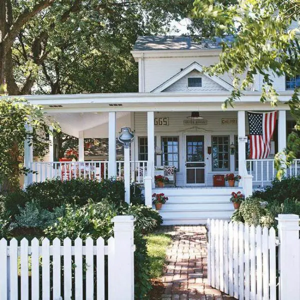 Picket Fence Accents