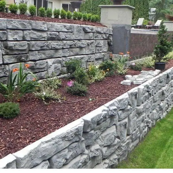 Retaining Walls with Recycled Materials