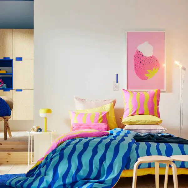 Use a Colorful Duvet Cover