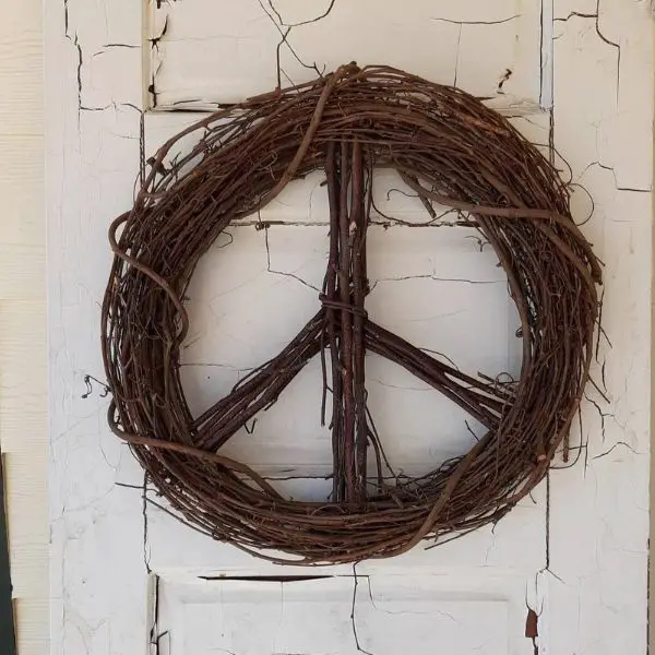 Weave a Willow or Vine Peace Sign
