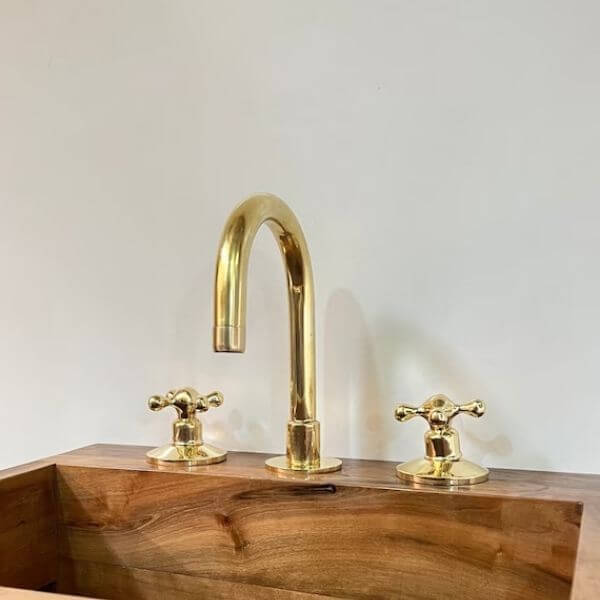 Antique Faucets and Fixtures