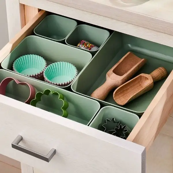 Drawer Organizers for Tidiness