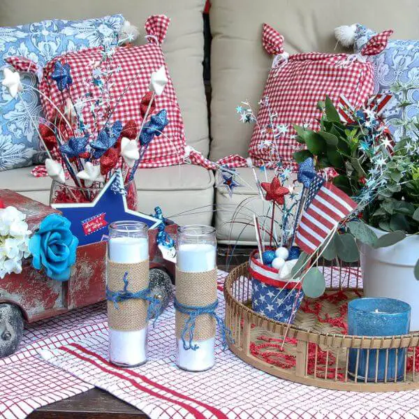 Use American Flag Cushions for Festive Comfort