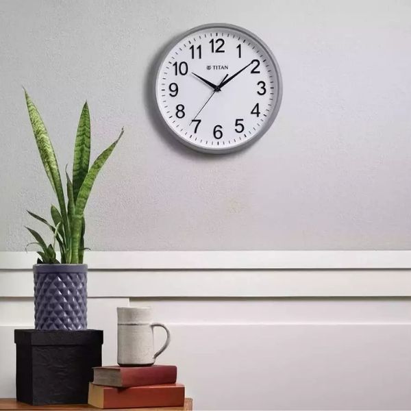 Wall Clock for Timekeeping