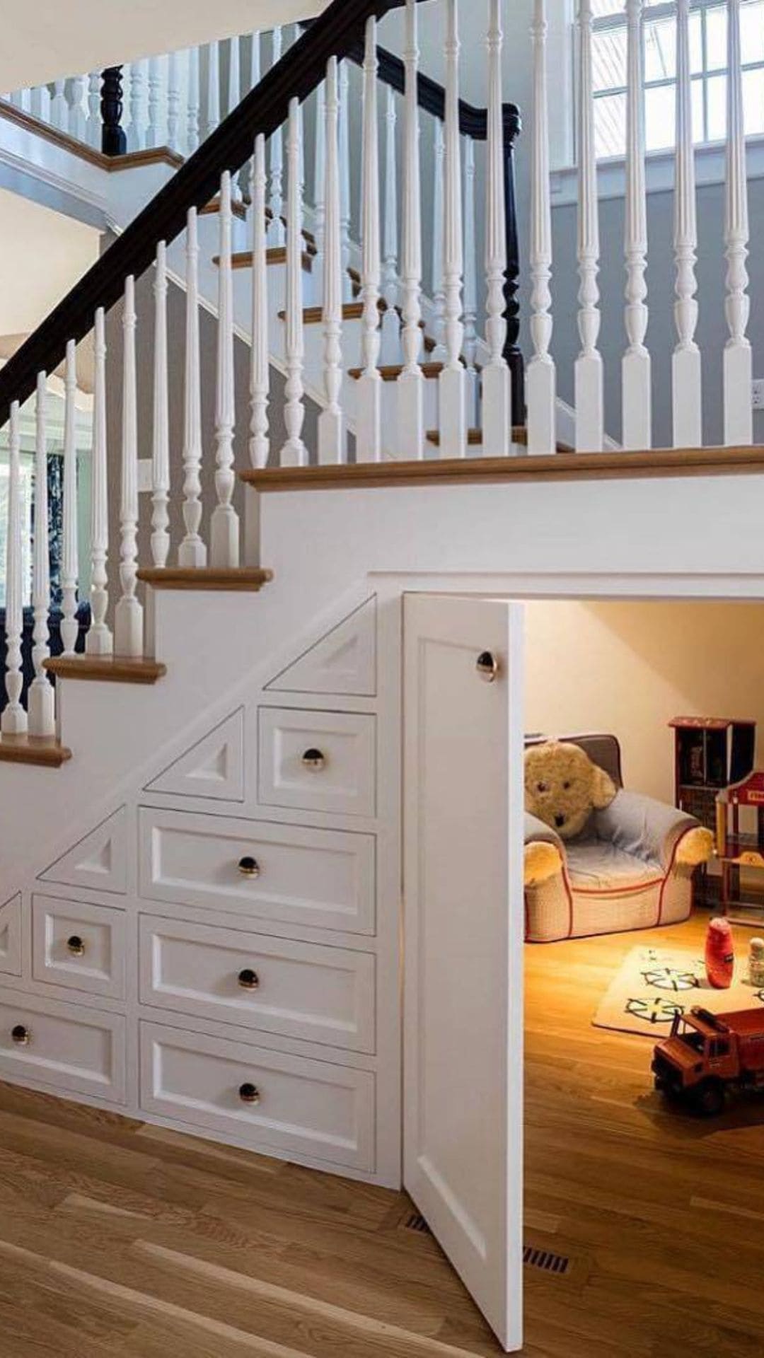 How to Make Use of Space Under Stairs in Apartments