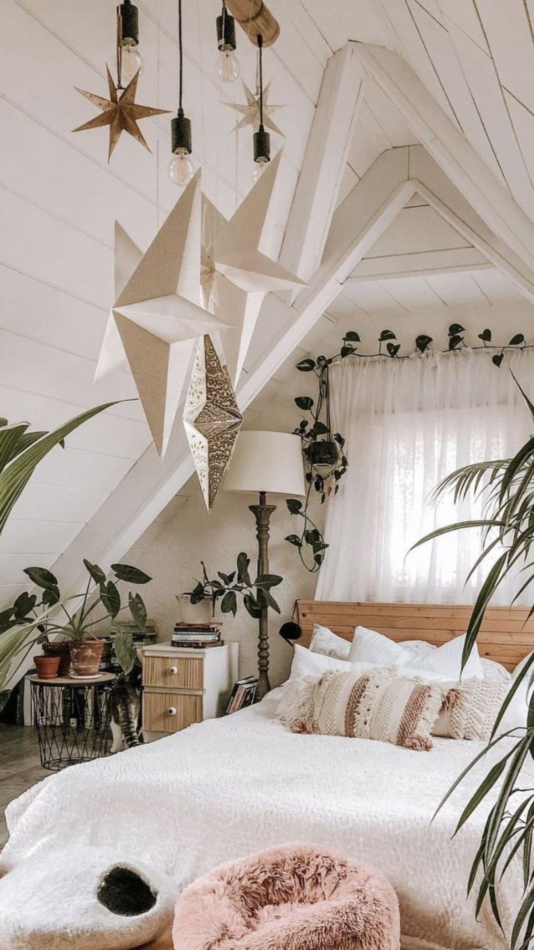 Small Attic Bedroom Ideas with Aesthetic Cozy Vibes